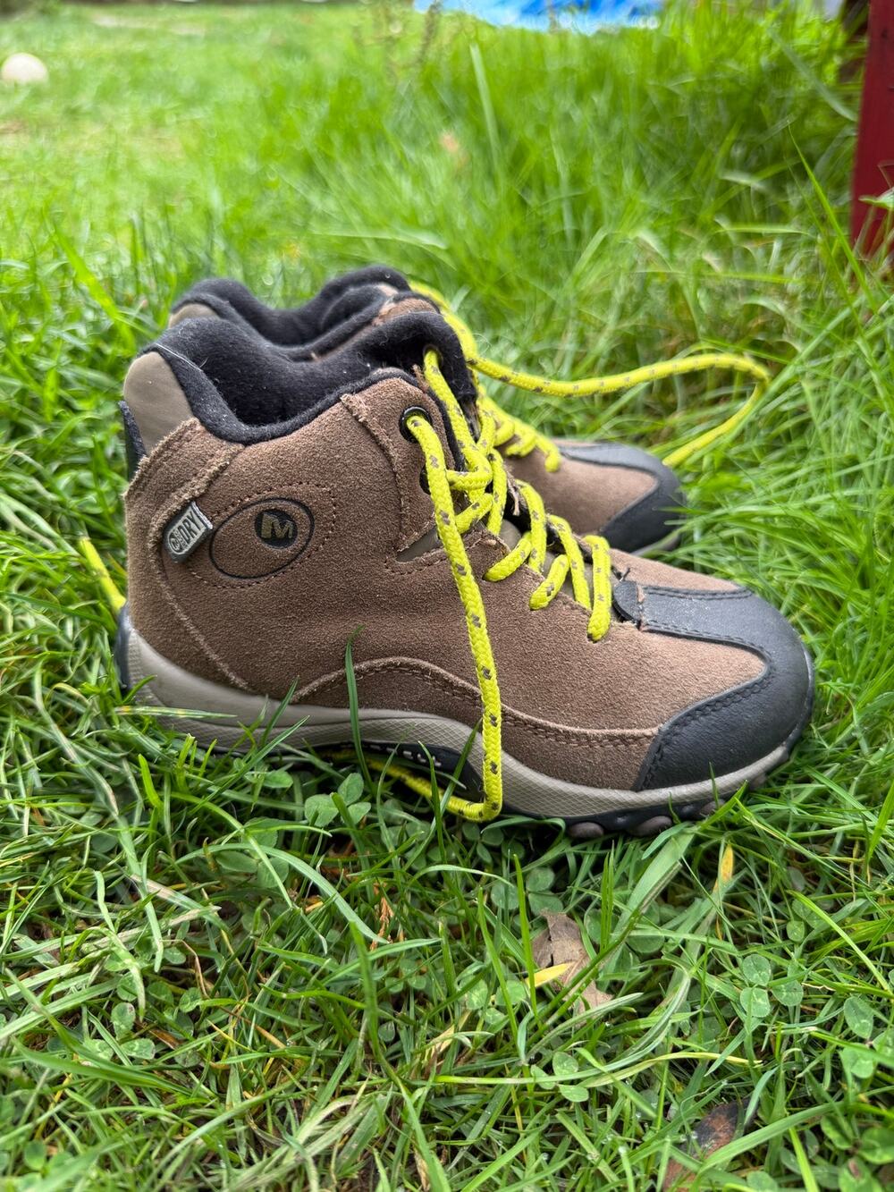 Merrell Kids Chameleon Waterproof Hiking Boots – Size 11
